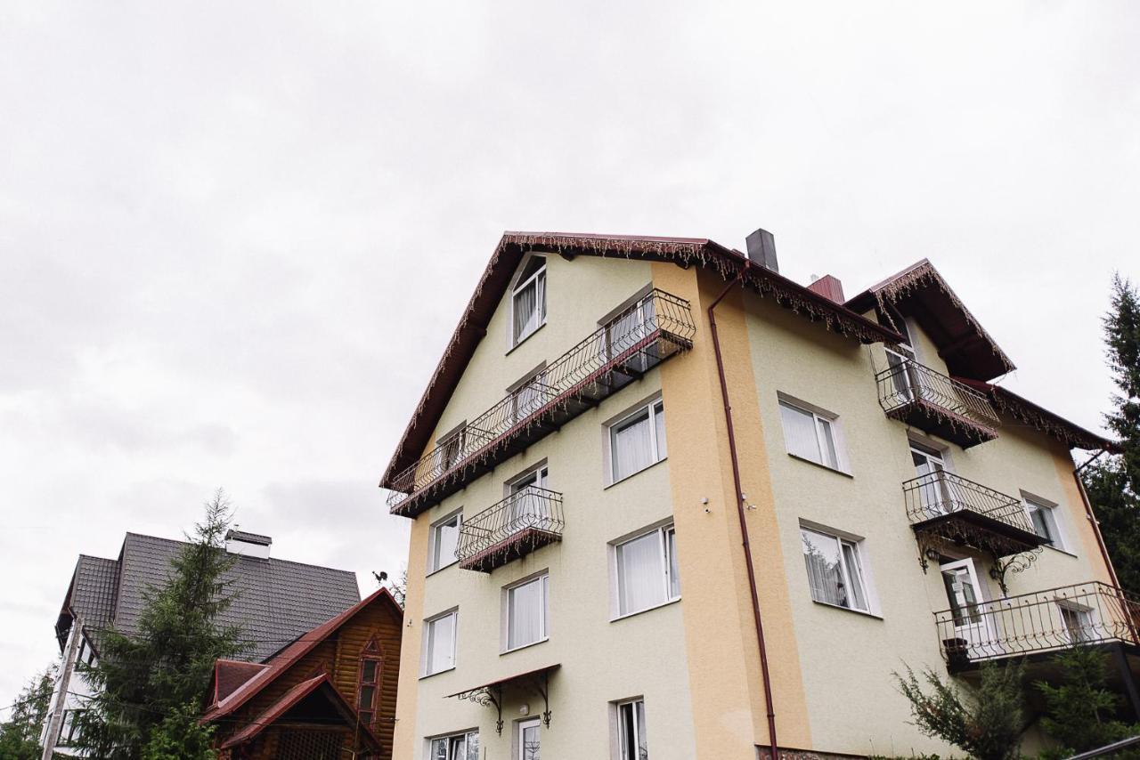 Hotel Toga Yablunytsya Exterior foto