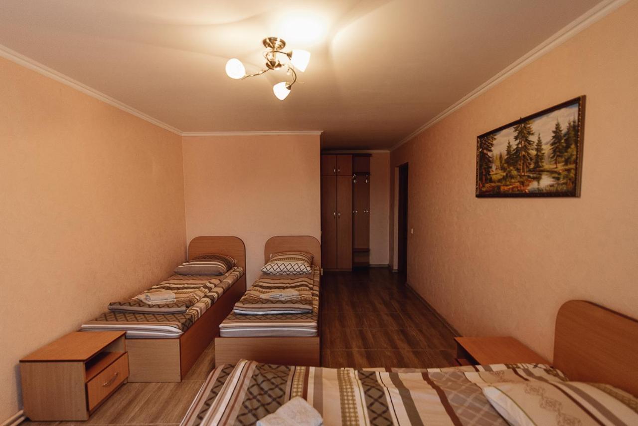 Hotel Toga Yablunytsya Exterior foto