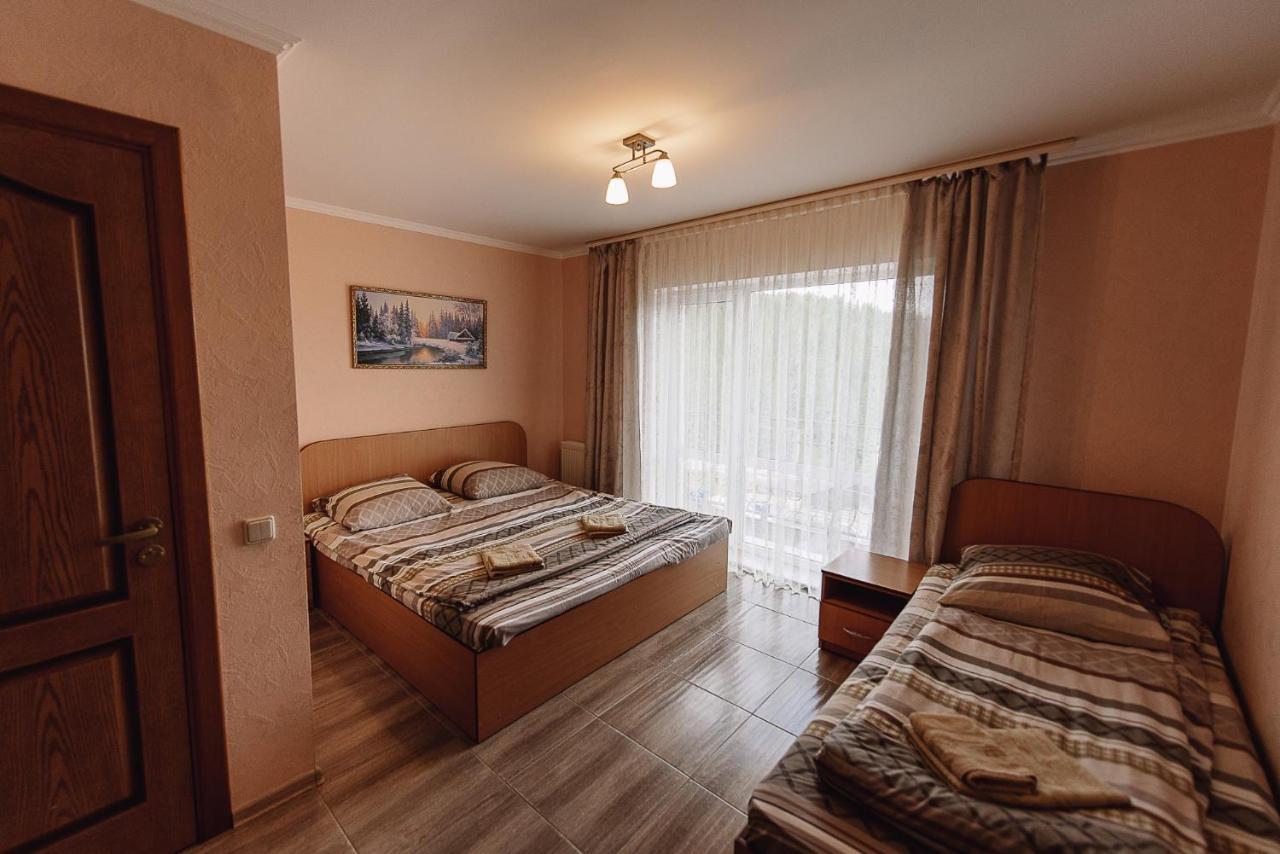 Hotel Toga Yablunytsya Exterior foto