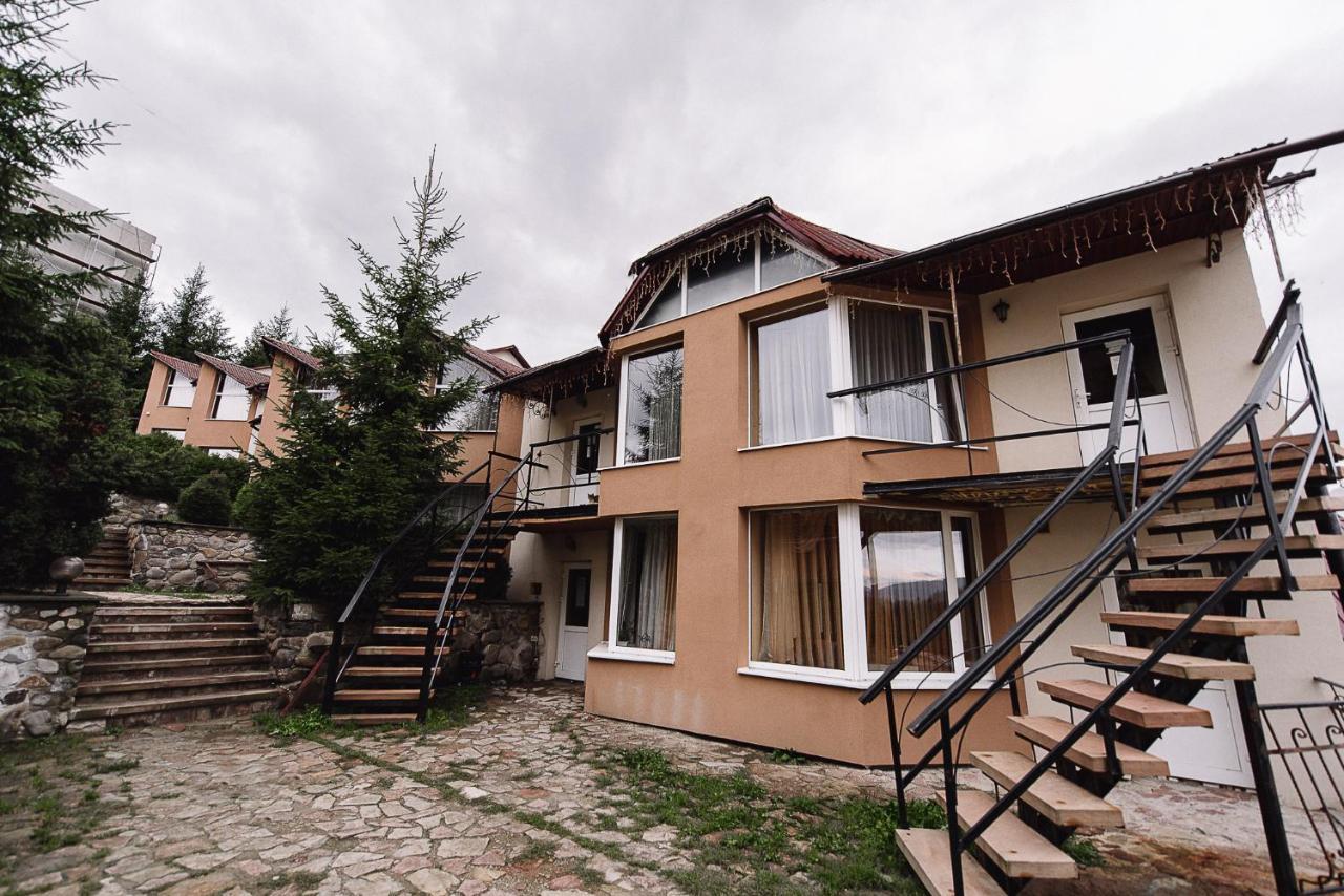 Hotel Toga Yablunytsya Exterior foto