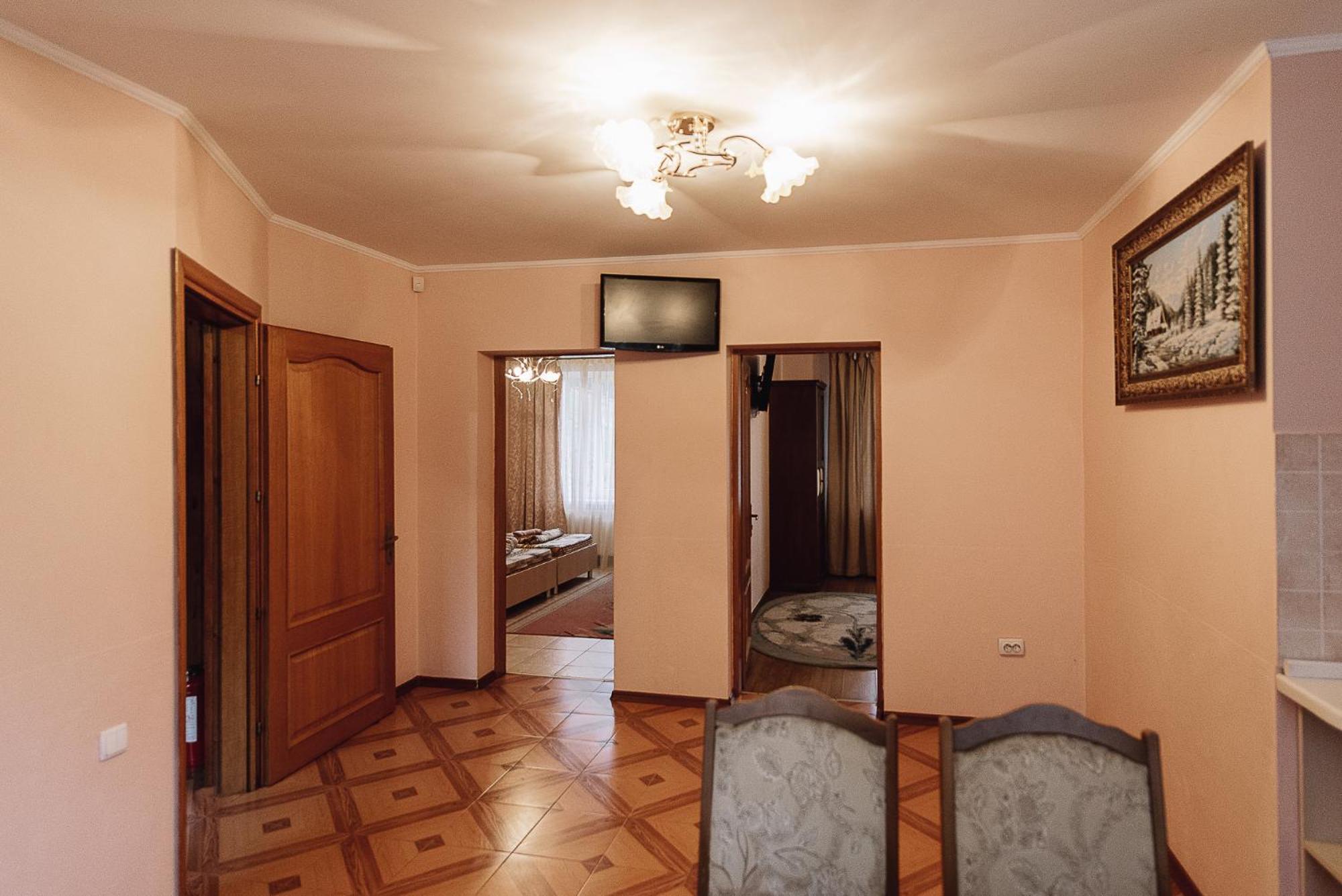 Hotel Toga Yablunytsya Exterior foto
